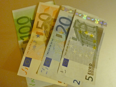 Биржевой курс евро превысил 79 рублей