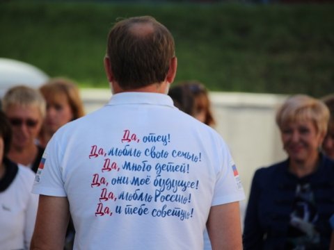 Журналист-международник Примаков в Саратове назвал «свинским» отображение отцов в медиа