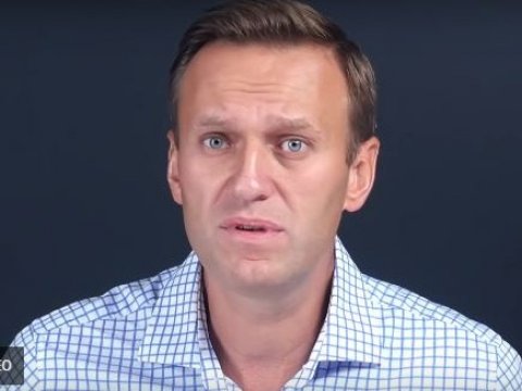 Алексея Навального задержали полицейские и не пускают к нему защитника