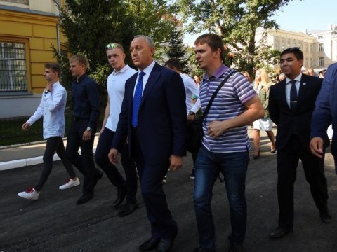 Радаев посоветовал студентам СГУ испытать европейский туалет на Бульваре Героев