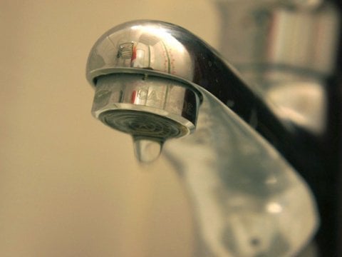 В Саратове отключили воду на десяти улицах