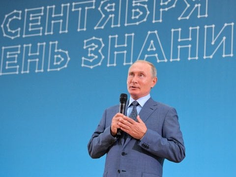 «СерпомПо»: Еженедельная телепередача о Путине выдает беспомощность властей