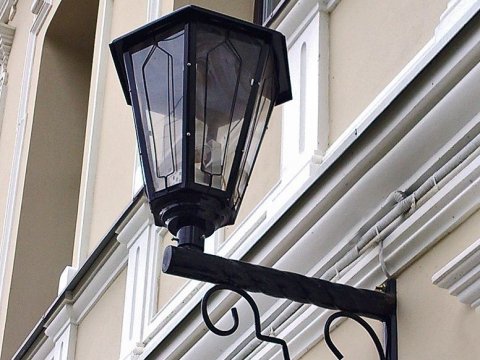 В Марксе рецидивист украл уличный фонарь и две камеры наблюдения