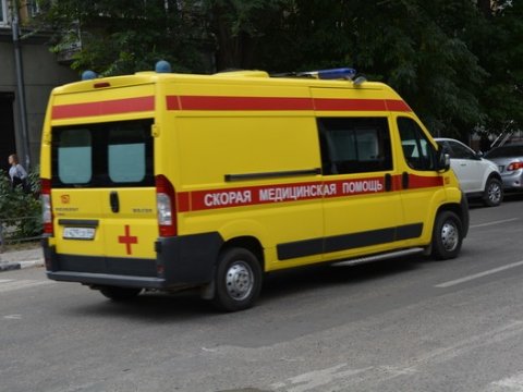 Двое мужчин попали в больницу после ДТП под Саратовом