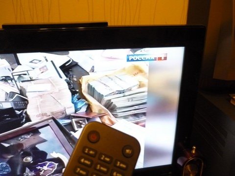 «Левада-Центр»: За девять лет доверие россиян к телевидению снизилось на 30%