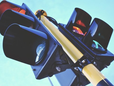 Более суток не будет работать светофор на перекрестке Чапаева и Рабочей