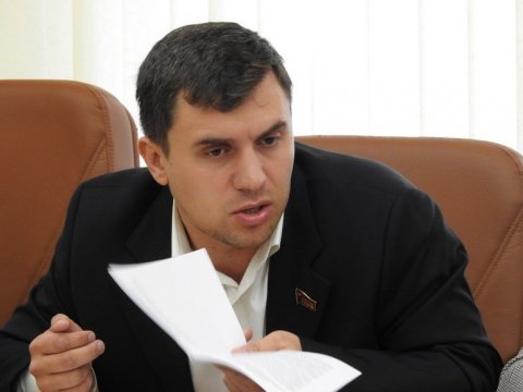 Саратовские депутаты пошутили об отмене «недействующей» 31-й статьи Конституции
