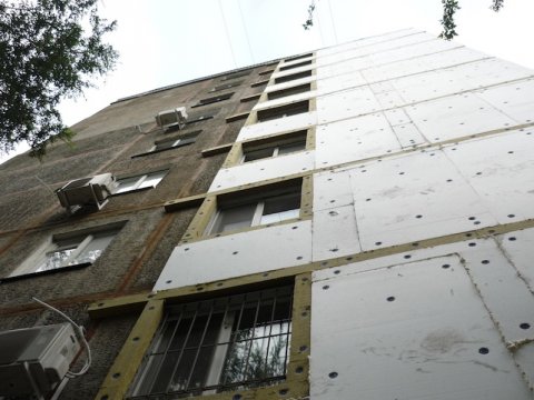 Саратовский школьник разбился при падении с девятого этажа
