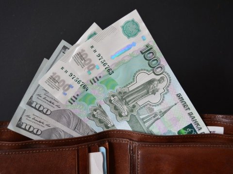 В Балакове оштрафовали на 180 тысяч доцента кафедры за взятку в тысячу рублей