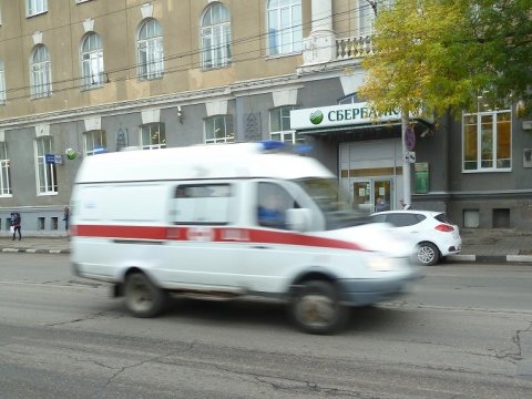 В центре Саратова иномарка сбила 13-летнюю девочку