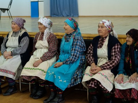 «Бурановские бабушки»: Под этим названием по России гастролируем не мы