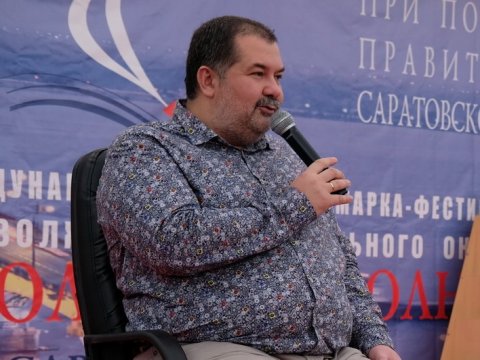 Лукьяненко: Всю современную политику полвека назад описал Носов