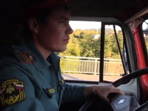 Сотрудники МЧС нашли на саратовских дорогах сознательных водителей
