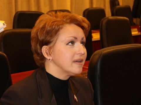 Отказавшаяся прожить на 3,5 тысячи рублей саратовский министр уволена 