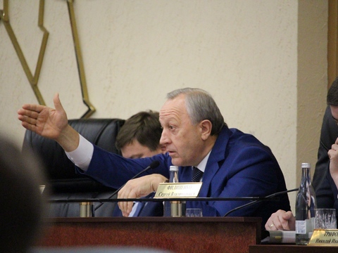 Радаев отослал дольщиков «Стройкомплекса-2002» к областному прокурору