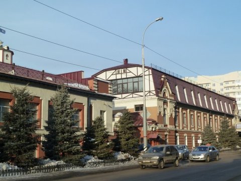 Саратовский минпром назначил встречу руководству закрывающейся табачной фабрики