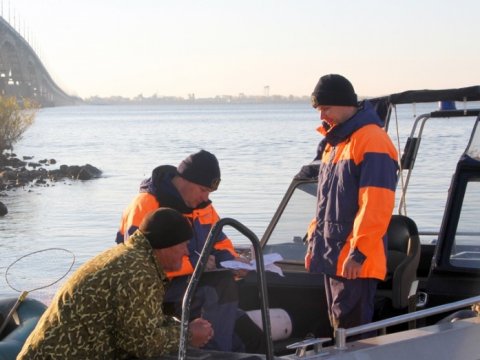 За день 13 саратовцев оштрафовали за езду на катерах у моста «Саратов-Энгельс»