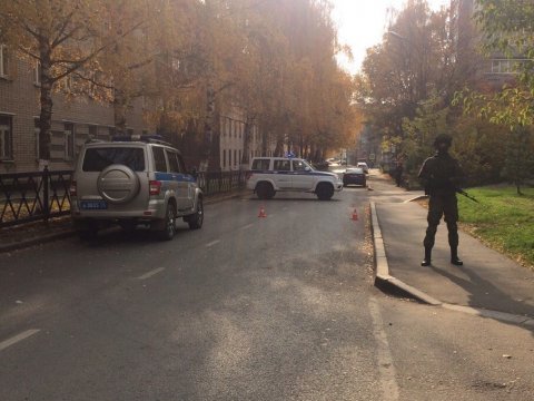 В Ярославле силовики оцепили отделение Пенсионного фонда из-за дедушки с угрозами о взрыве