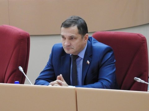 Саратовский депутат - судье: Я считаю, что ваш диплом - фальшивка!