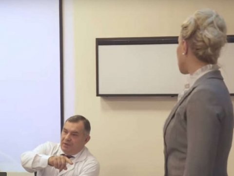 Главврач из Подмосковья пригрозил «материалом в ФСБ о дестабилизации общества» за критику