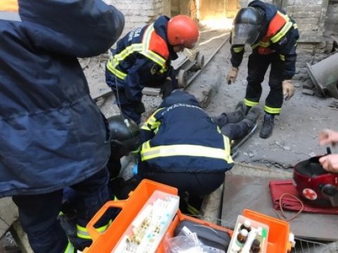 В Саратове рабочий покалечился при падении с высотки на улице Чернышевского