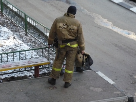 На тушение комбайна под Энгельсом выезжал один пожарный