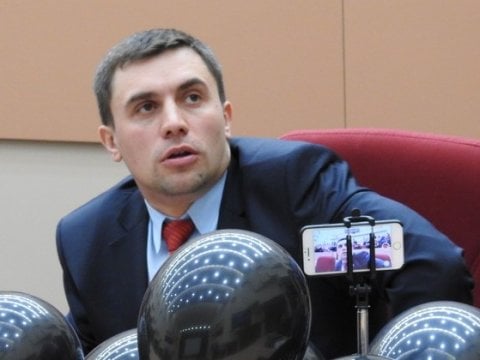 Депутат Бондаренко остался без выговора за недостойное поведение