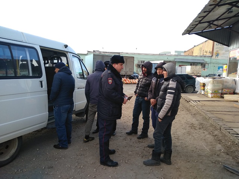 На рынке «Привоз» в Саратове нашли незаконных мигрантов