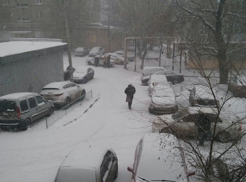 Саратов накрыл сильный снегопад