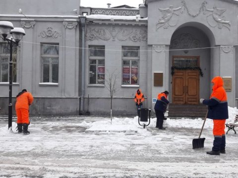 Ради уборки снега в Саратове ограничат парковку на центральных улицах