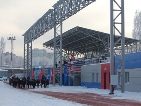 В Саратове с полугодовым опозданием завершили реконструкцию стадиона «Авангард» 