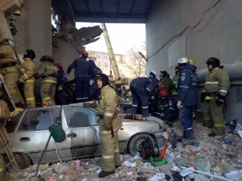 При взрыве в доме в Магнитогорске погибли четыре человека