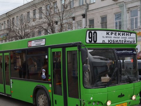 В Заводском районе затруднено движение автобусов №90