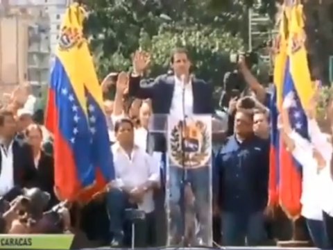 Лидер оппозиции Венесуэлы провозгласил себя президентом