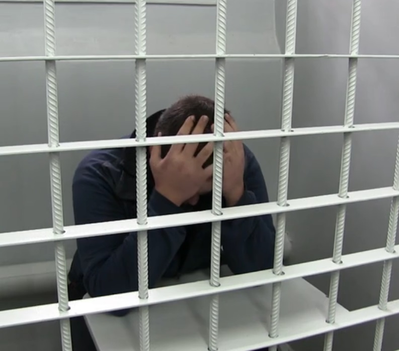 В Энгельсе задержали угрожавшего таксисту мужчину
