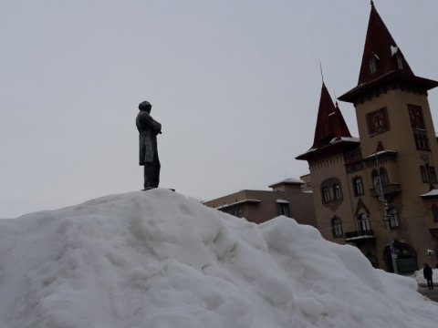 Снежно-транспортный коллапс почти не повредил стабильности в Саратовской области