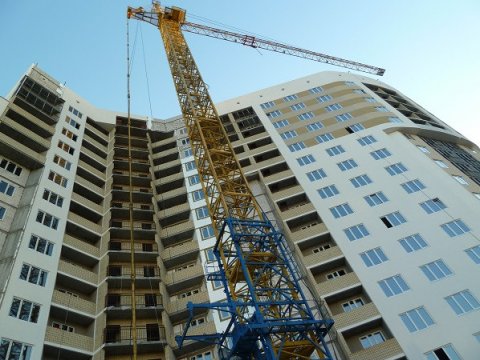 Новые квартиры в Саратовской области за год подешевели на 7%