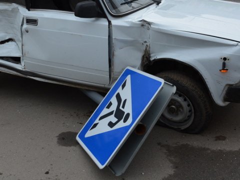 Ершовский пешеход пострадал от столкновения двух автомобилей