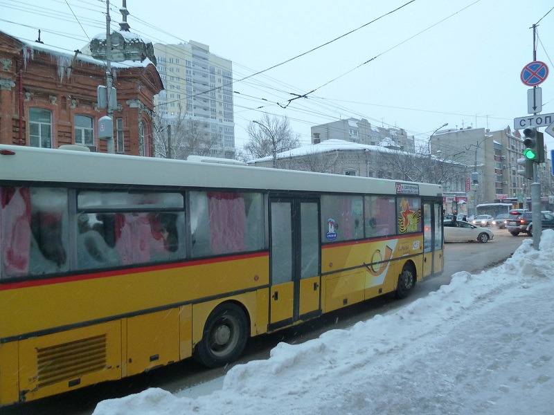 Из-за обледенелых дорог изменен маршрут саратовского автобуса №53
