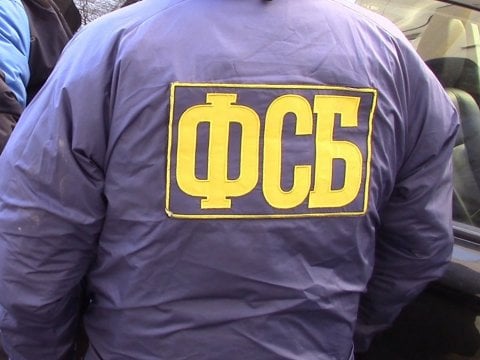 В офисы крупных саратовских агропредприятий нагрянули сотрудники ФСБ и налоговики