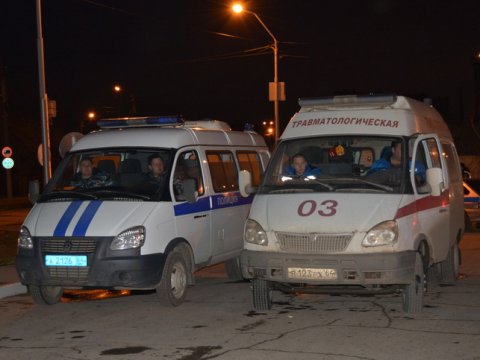 В Петровске водитель опрокинул автомобиль с пассажирами в кювет