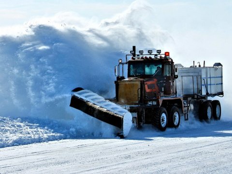 За ночь дорожники расчистили снег на трассе Ртищево-Аркадак
