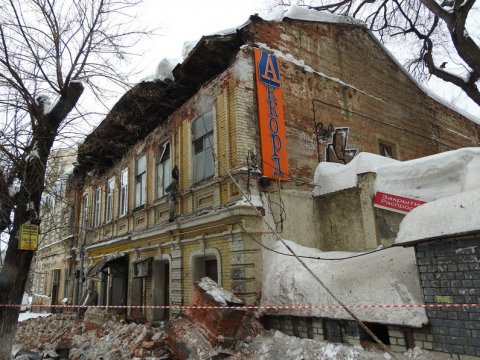 Жительница рухнувшего дома на улице Радищева не знает, где она будет ночевать
