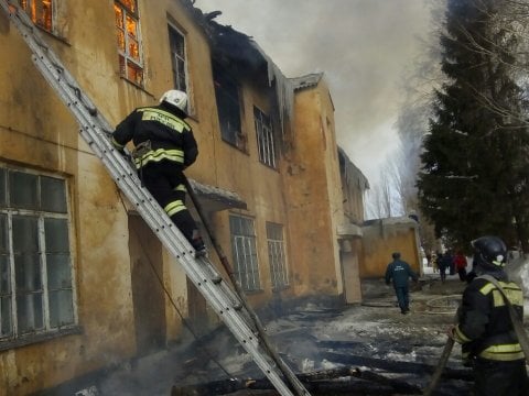 В Балашове загорелась церковь