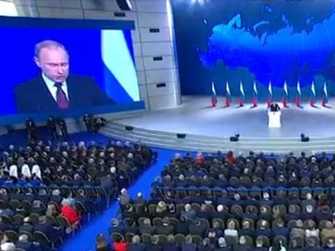Путин: Колоссальные средства на реализацию нацпроектов народ заработал сам, а не получил в подарок