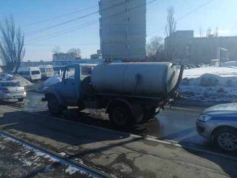 В Заводском районе Саратова грузовик сбил мальчика