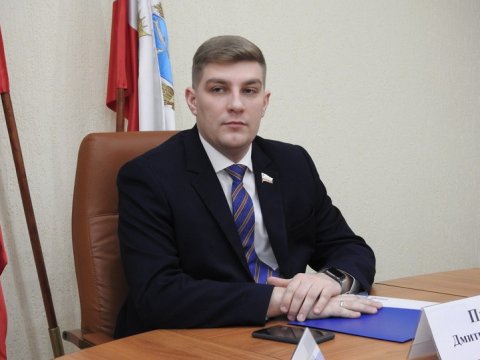 Очередной депутат саратовской облдумы покинул молодежный комитет