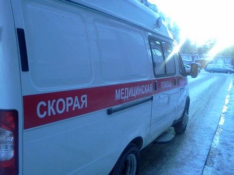 В Саратове четырехлетний ребенок на снегокате попал под колеса иномарки