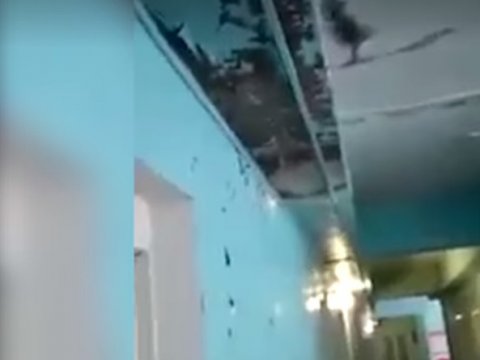 Ершовский медик устроила интернет-«экскурсию» по затопленной и горевшей сельской больнице