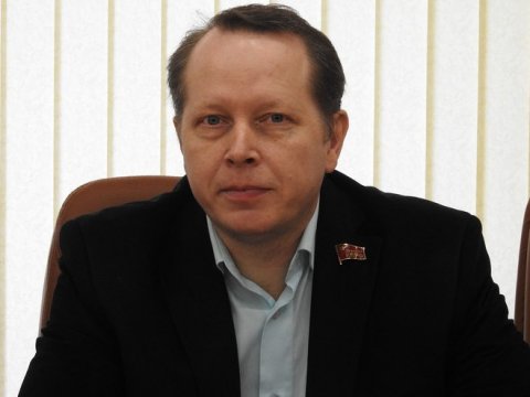 Саратовский депутат предложил запретить закрывать медучреждения